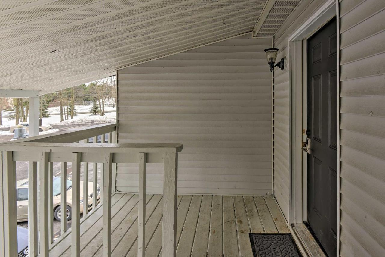 Mount Pocono Condo With Balcony, Near Mt Airy Casino Экстерьер фото